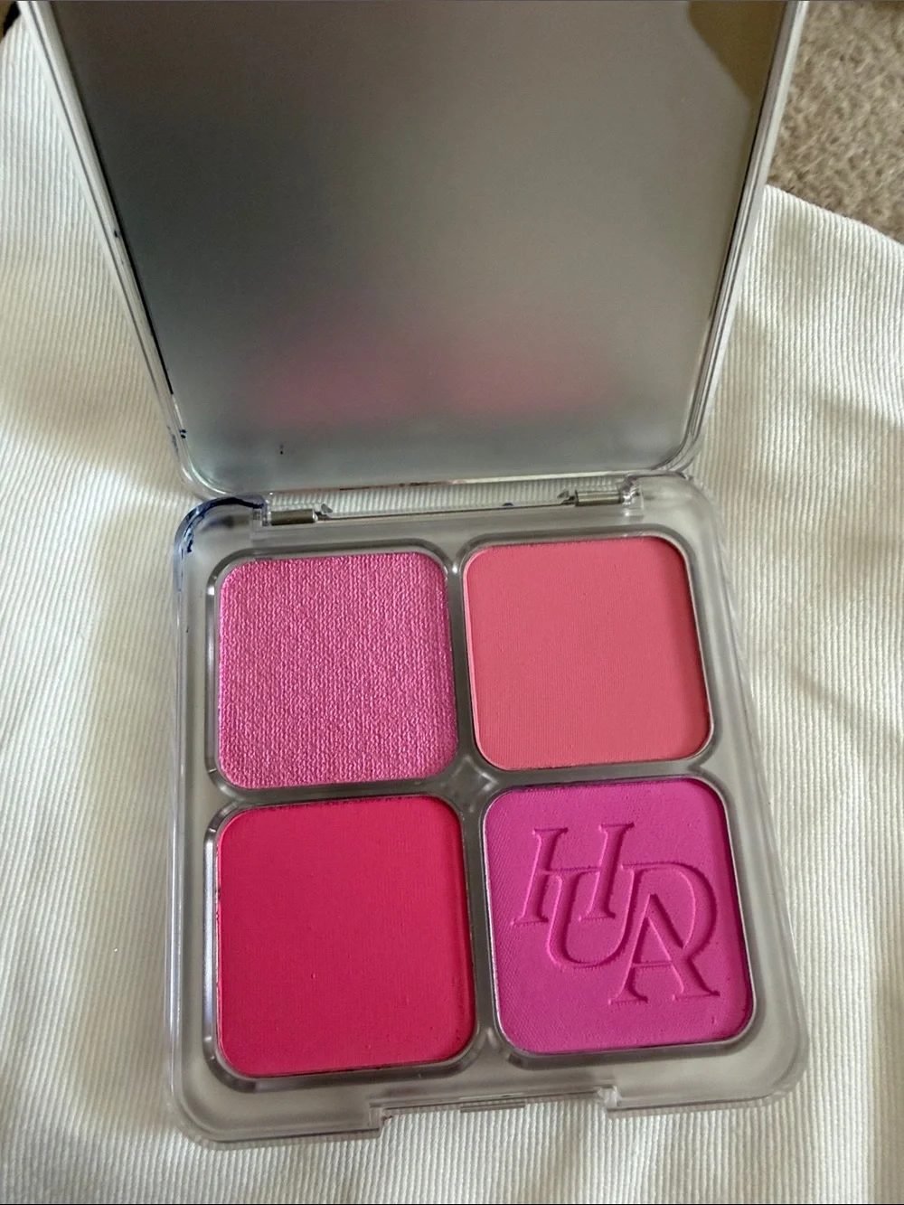 NEW Huda Beauty Baby Pink Cheek Palette Blush